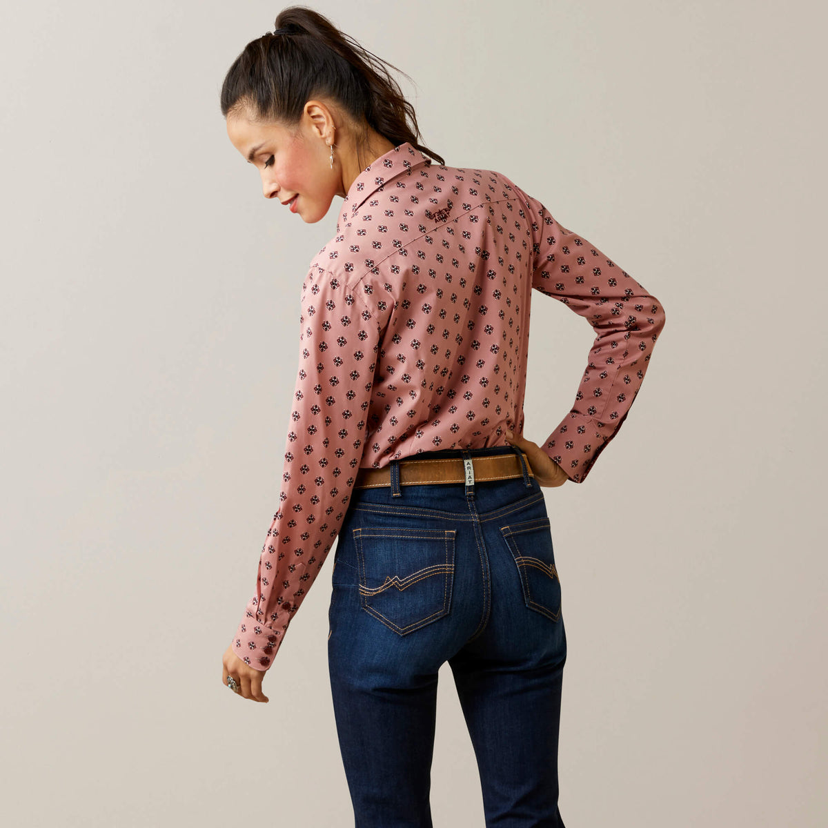 Ariat Women's Kirby Red River Geo Stretch Long Sleeve Button Down Shirt