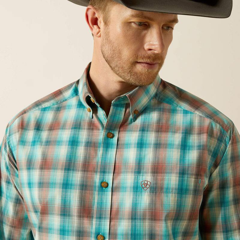 Ariat Men's L/S Pro Series Brooklyn Classic Fit Western Button Up Shirt in Aqua Blue Plaid
