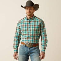 Ariat Men's L/S Pro Series Brooklyn Classic Fit Western Button Up Shirt in Aqua Blue Plaid