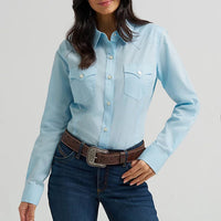 Wrangler Retro Women's L/S Western Solid Button Down in Cool Blue