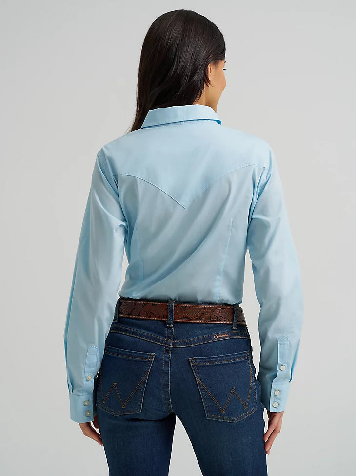 Wrangler Retro Women's L/S Western Solid Button Down in Cool Blue