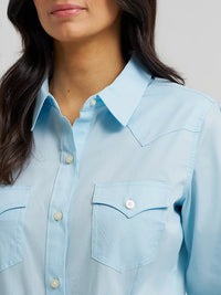 Wrangler Retro Women's L/S Western Solid Button Down in Cool Blue