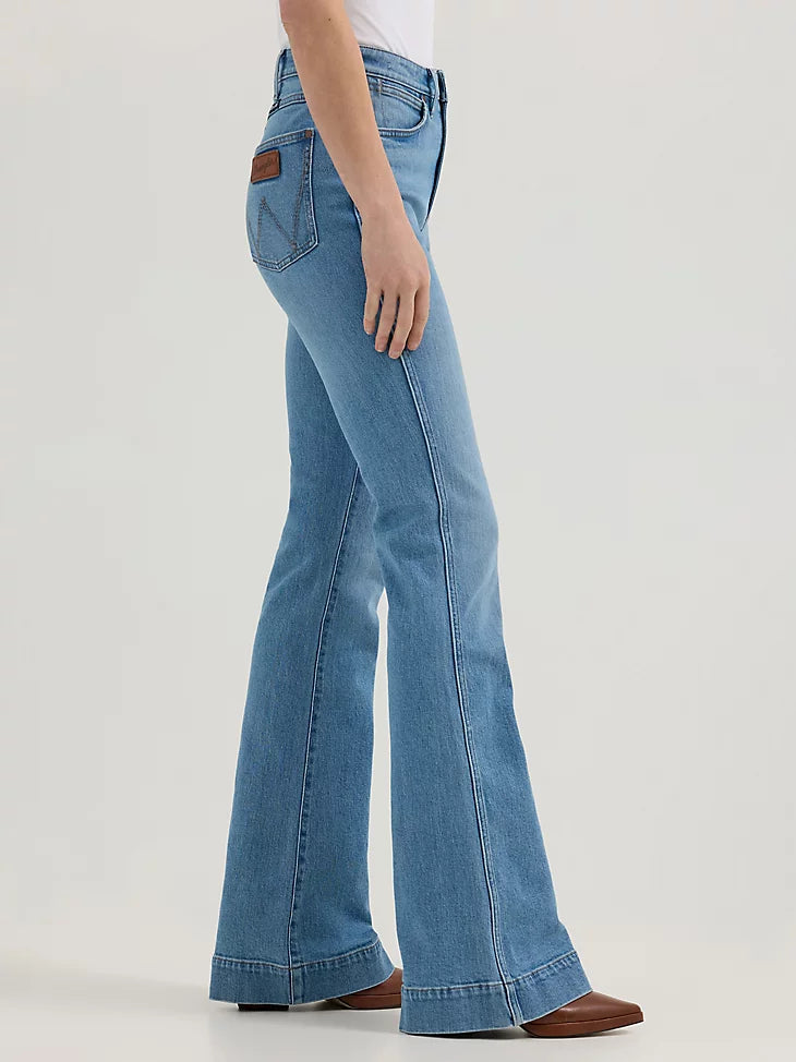 Wrangler Retro Women's Bailey High Rise Trouser in Jordyn