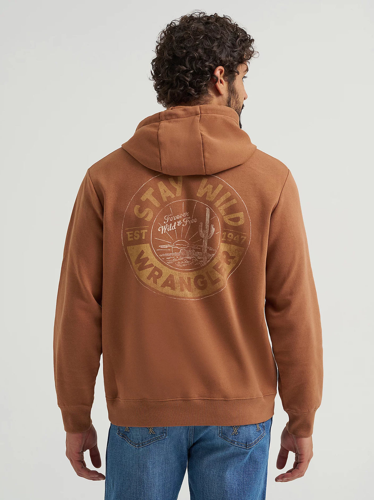 Wrangler Men's Desert Graphic Logo Pullover Hoodie in Rawhide