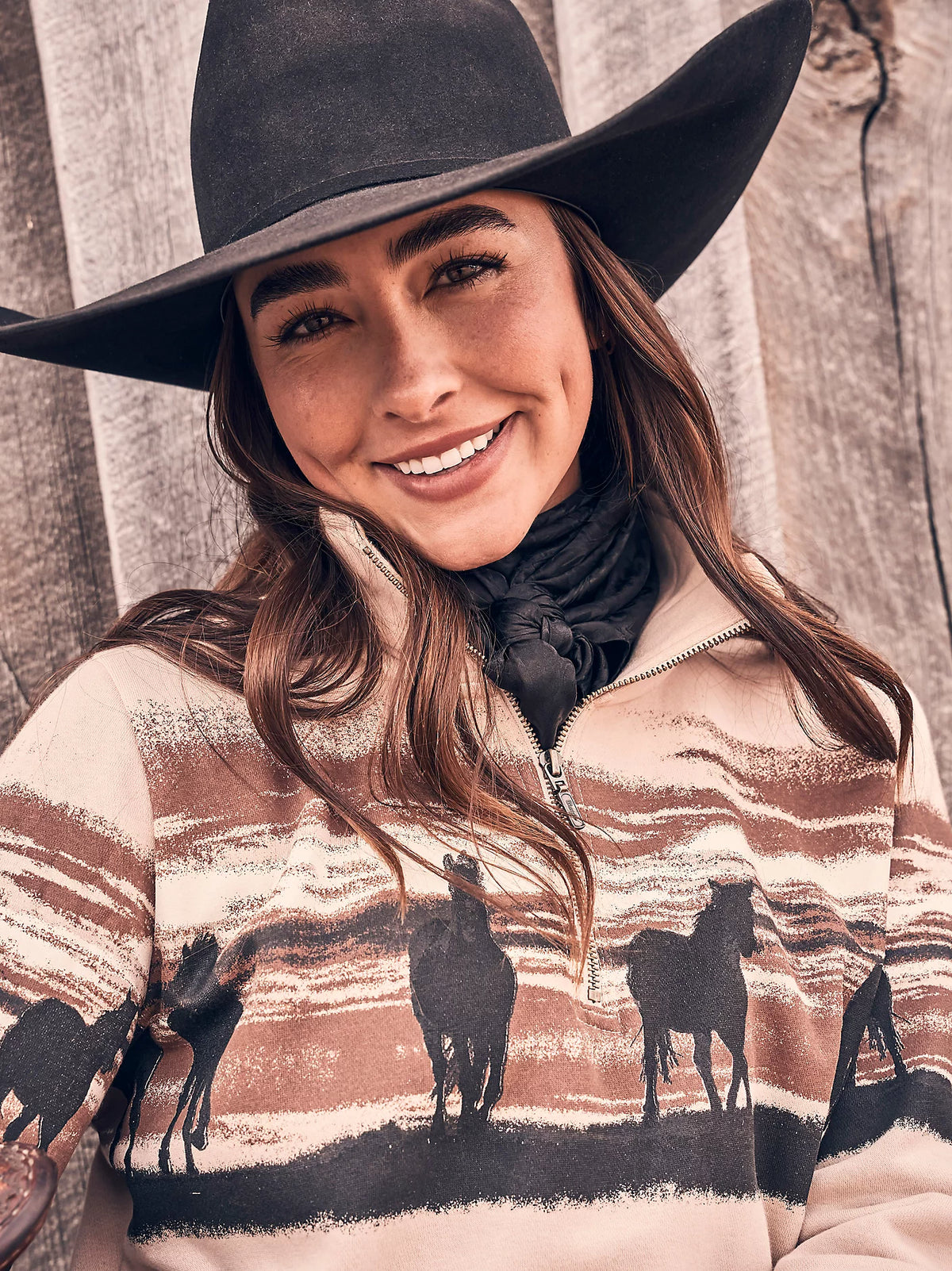 Wrangler Retro Women's Western Quarter Zip Sweatshirt in Cream