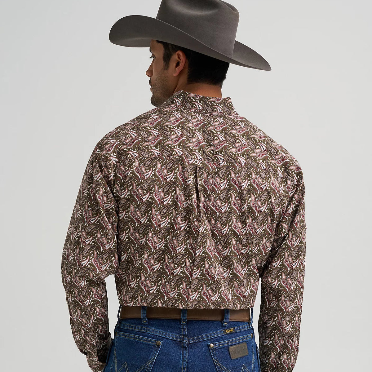 Wrangler Men's L/S George Strait Button Down Shirt in Coffee Paisley (Available in Plus Sizes)
