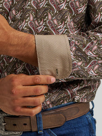 Wrangler Men's L/S George Strait Button Down Shirt in Coffee Paisley (Available in Plus Sizes)