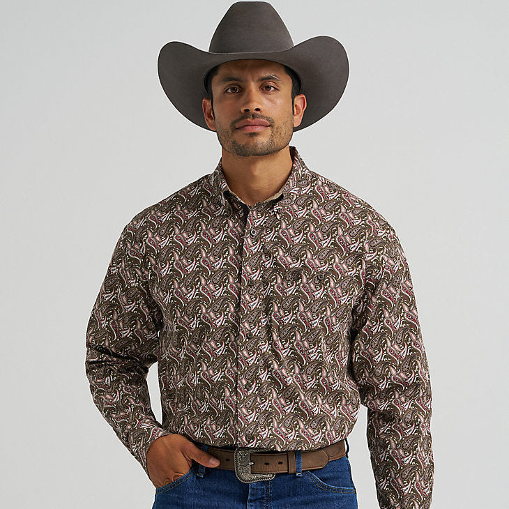 Wrangler Men's L/S George Strait Button Down Shirt in Coffee Paisley (Available in Plus Sizes)