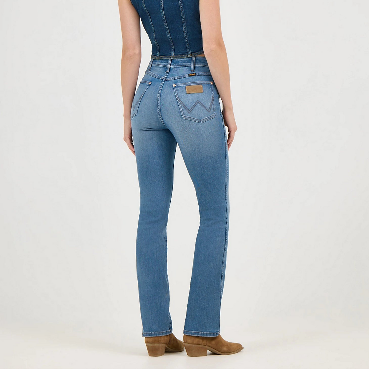 Wrangler x Lainey Wilson Boot Huggers in Wrangler Blue Wash