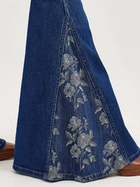 Wrangler Retro Women's Bailey High Rise Pieced Trumpet Flare Jean in Melody