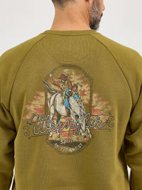 Wrangler Men's L/S Graphic Crew Sweatshirt in Olive