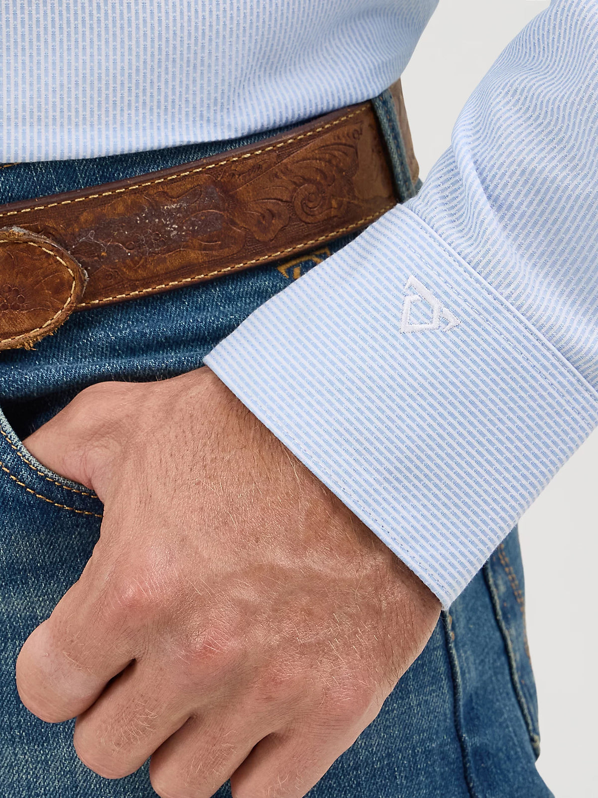 Wrangler Men's L/S Cody Johnson One Pocket Striped Button Down Shirt in Blue