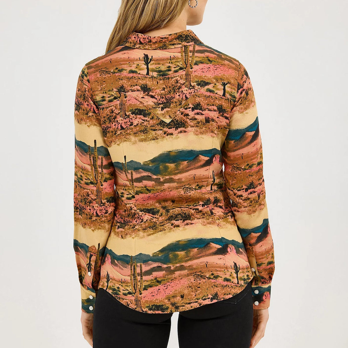 Wrangler Retro Women's L/S Desert Print Western Snap Shirt