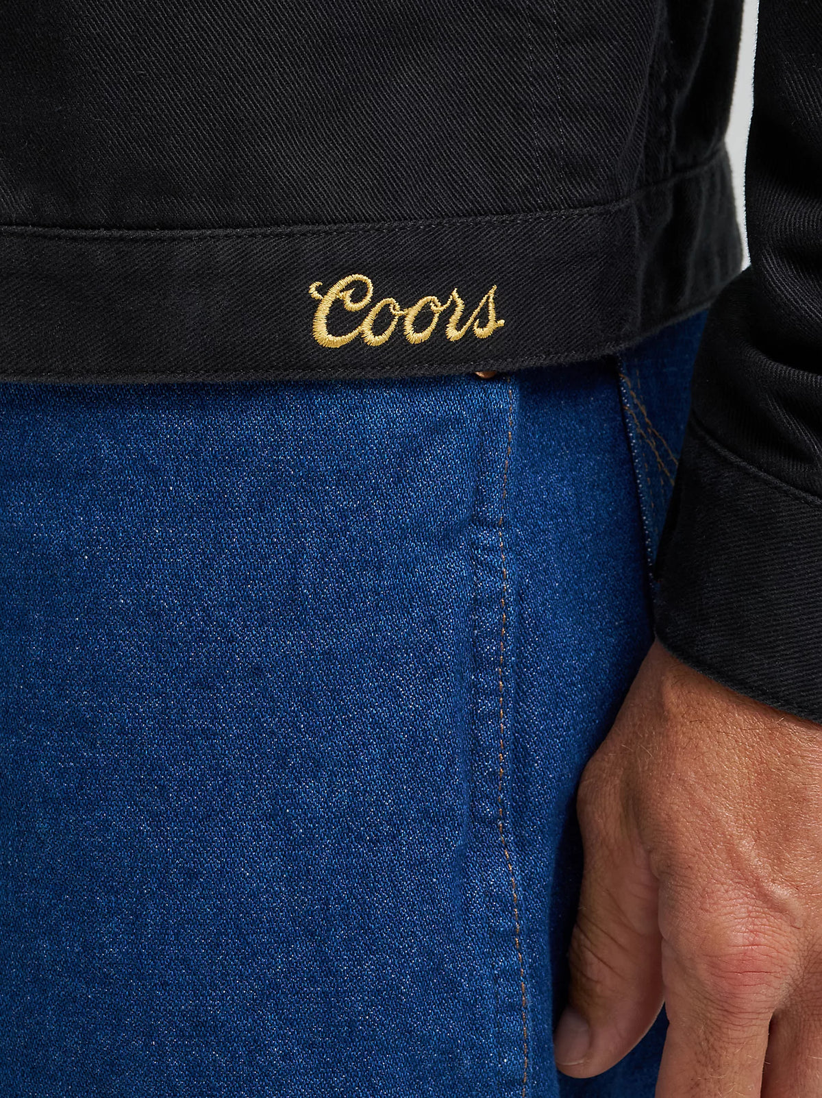 Wrangler x Coors Men's Pinnacle Jacket in Washed Black