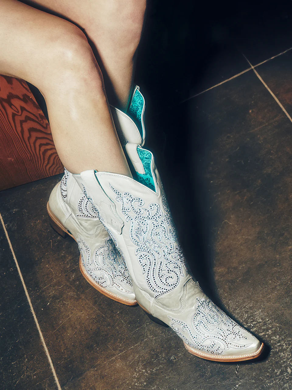 Corral Women's White Embroidery & Crystals Snip Toe Western Boot