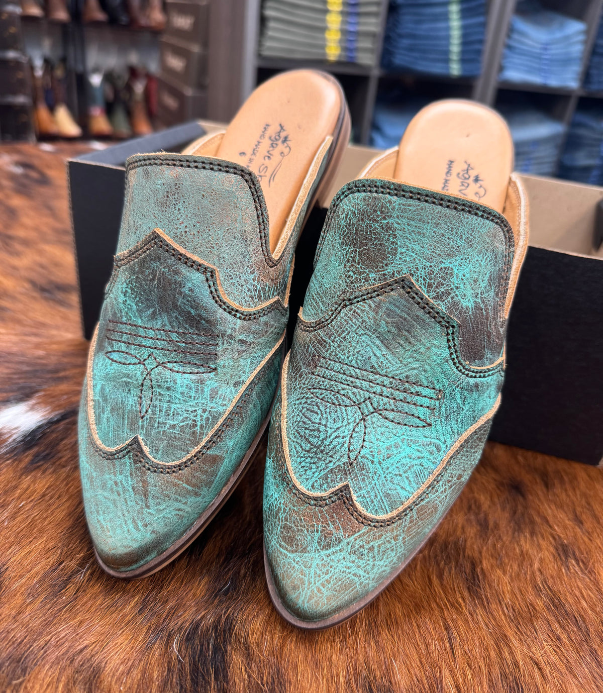 Agave Sky Women's Adaire Flat Classic Mule in Oasis Turquoise