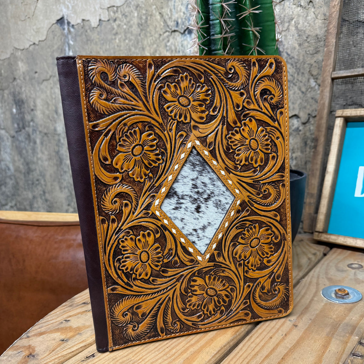 Leather Floral Embossed Diamond Cowhide Portfolio