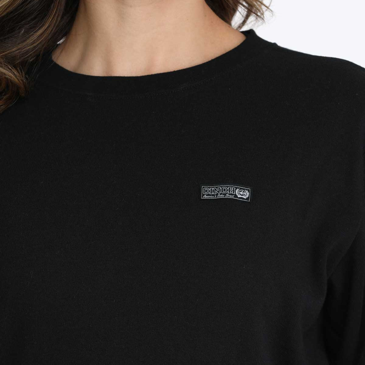 Cinch Women's Pullover Sweatshirt in Black