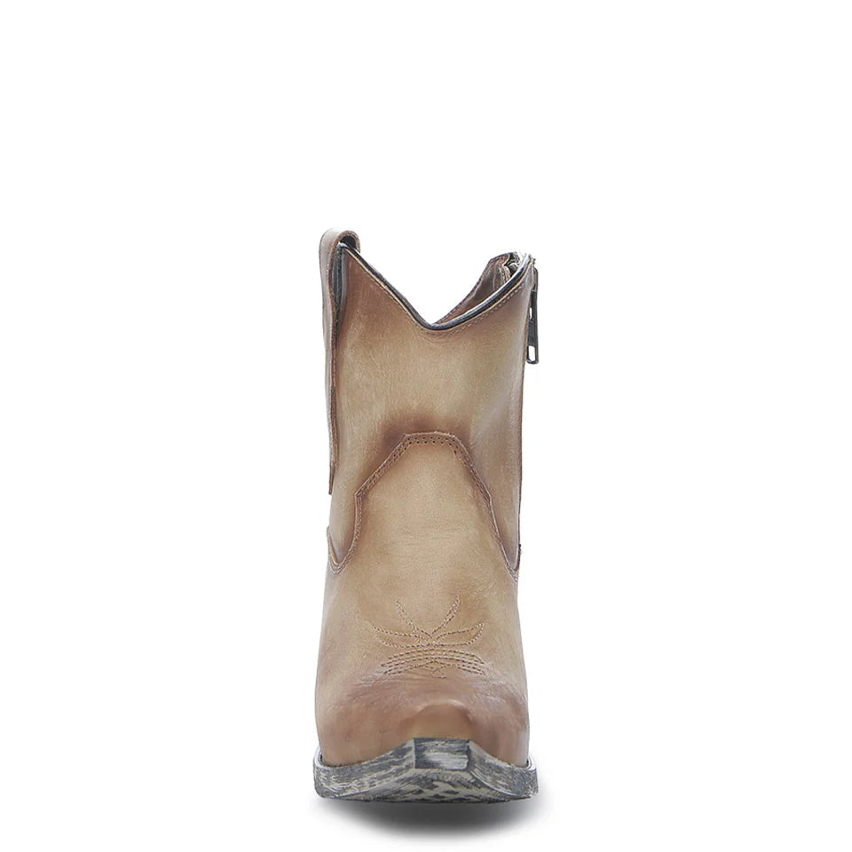 Circle G Women's 7" Almond Embroidery Snip Toe Ankle Boot