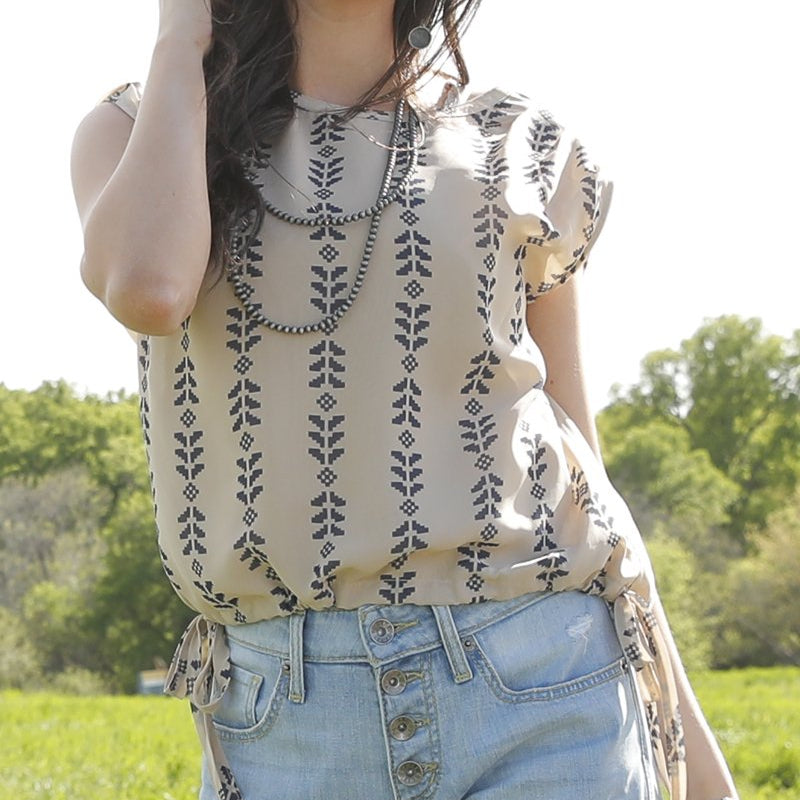 Cruel Women's Geometric Striped Sleeveless Blouse in Khaki