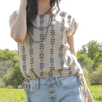 Cruel Women's Geometric Striped Sleeveless Blouse in Khaki