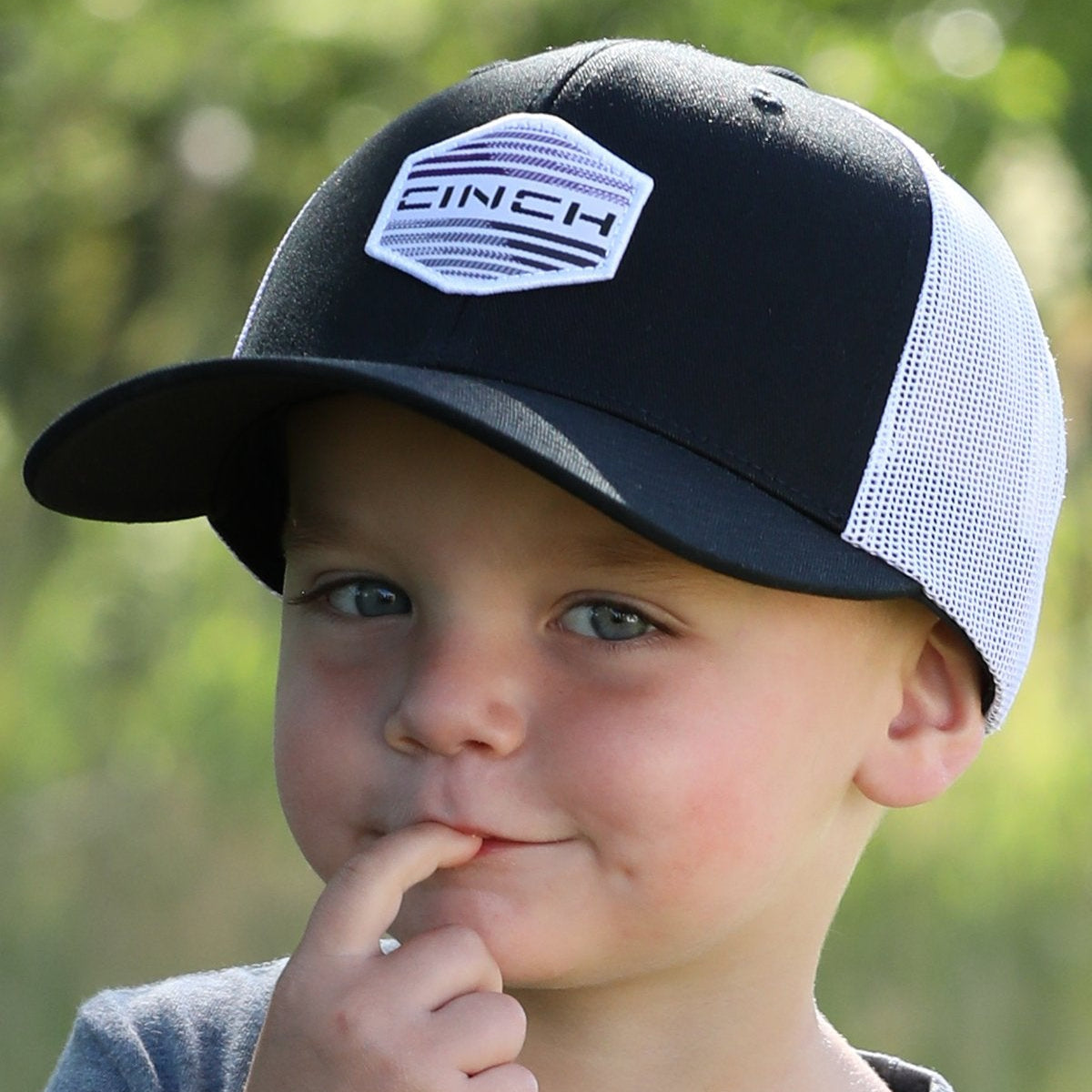 Cinch Youth Trucker Cap in Black