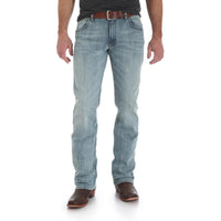 Wrangler Retro Men's Slim Boot Cut Jean in Bearcreek