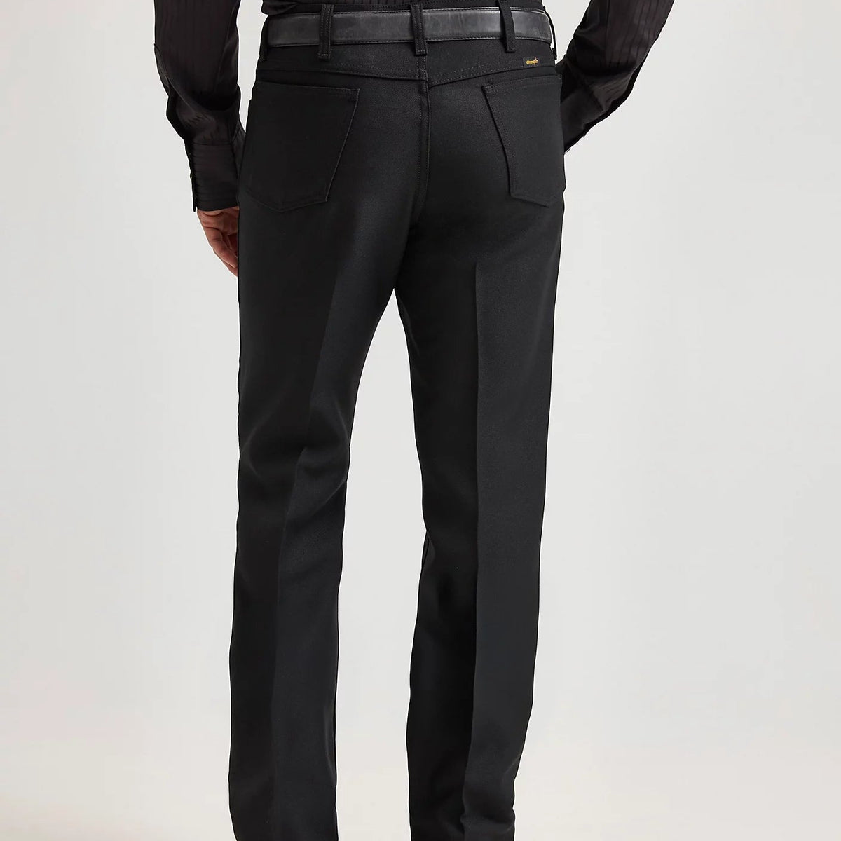 Wrangler Men's Wrancher Dress Jean in Black