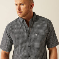 Ariat Men's S/S Geometric Gene Classic Fit Western Button Down Shirt in Black