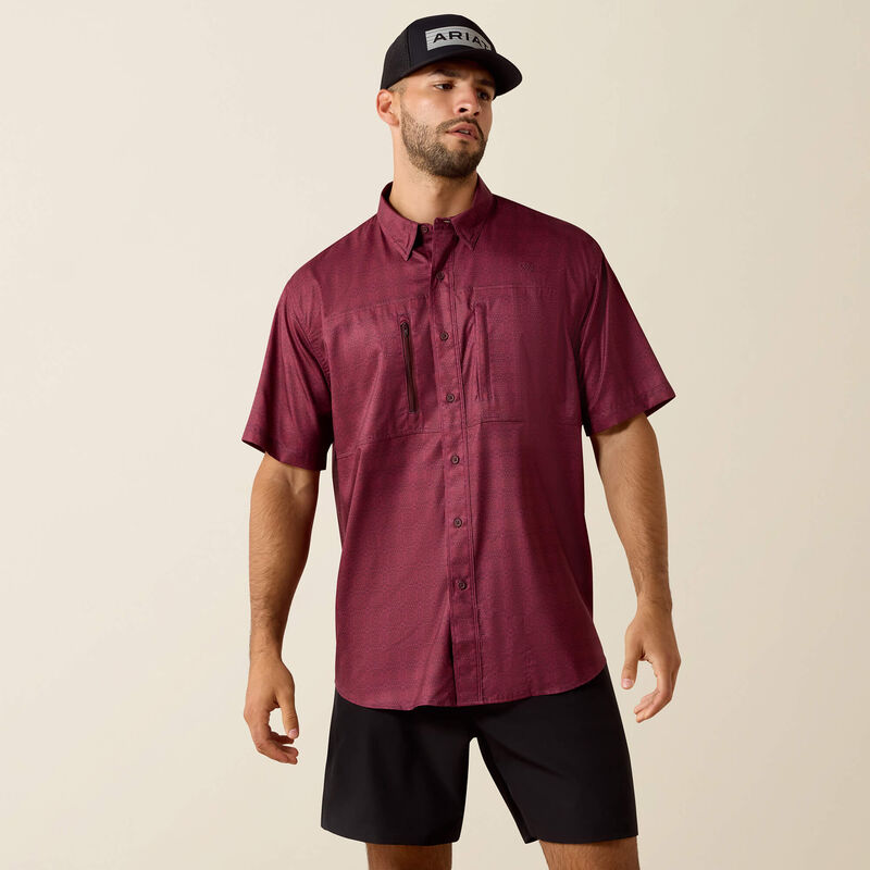 Ariat Men's S/S Printed VentTEK Classic Fit Button Down Shirt in Maroon Banner