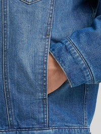 Wrangler Men's Cowboy Cut Flannel Lined Denim Jacket in Blue Indigo