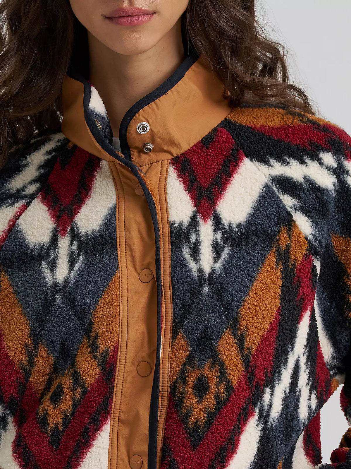 Wrangler Women's Hay Away Big Sky Sherpa Snap Jacket in Desert Chevron