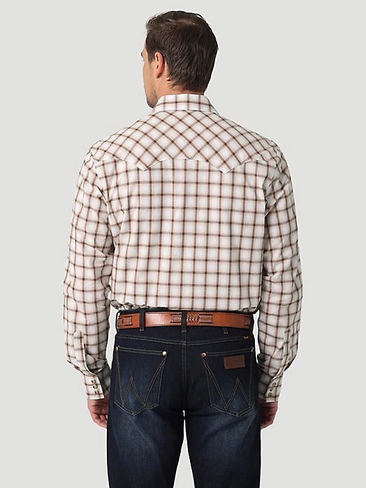 Wrangler Retro Men's Long Sleeve Sawtooth Snap Plaid Shirt in Brown