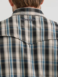 Wrangler Men's L/S Plaid Performance Western Snap Shirt in Tan & Black