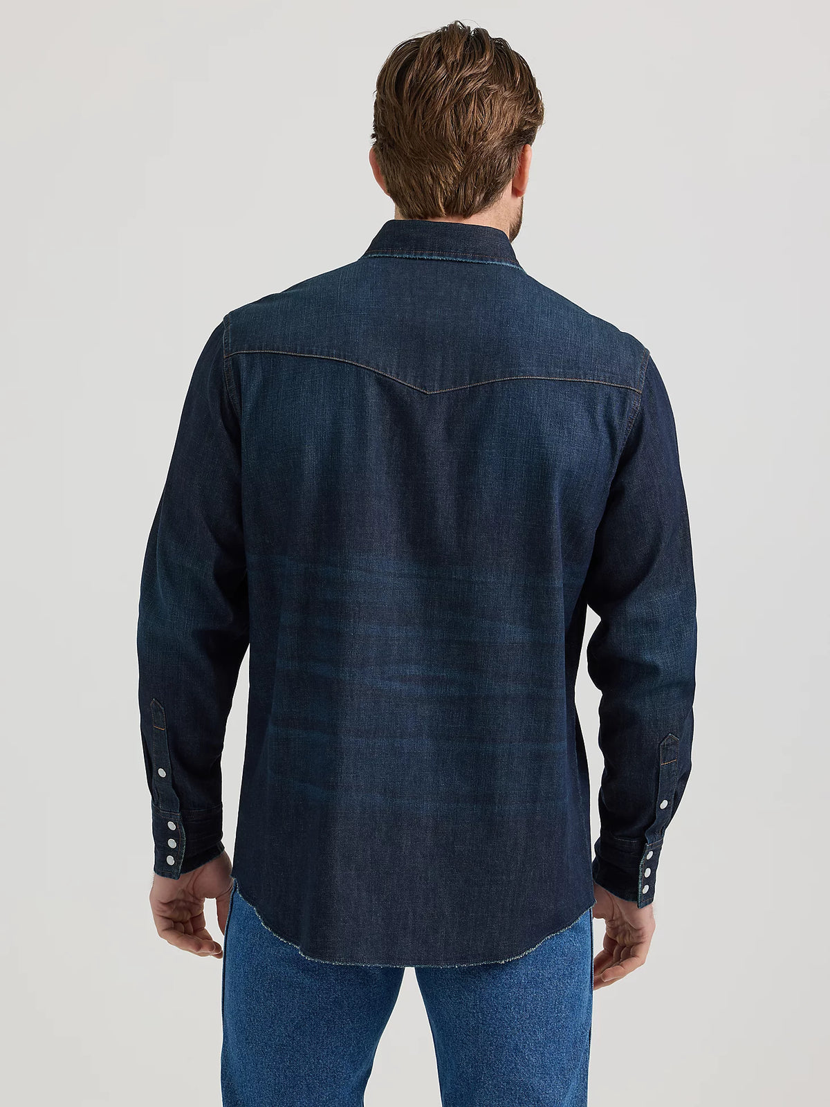 Wrangler Men's L/S Vintage Inspired Denim Western Snap Work Shirt in Dark Wash
