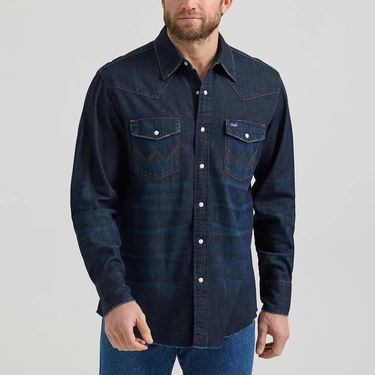 Wrangler Men's L/S Vintage Inspired Denim Western Snap Work Shirt in Dark Wash