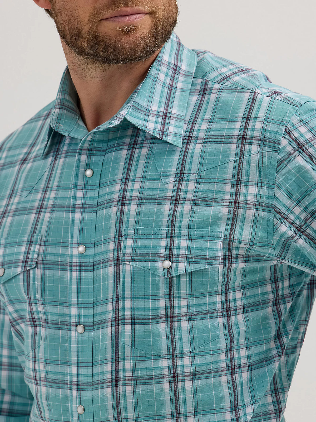 Wrangler Men's Wrinkle Resist L/S Plaid Western Snap Shirt in Mint