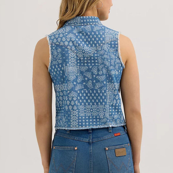 Wrangler Retro Women's Americana Print Denim Crop Western Snap Tank in Bandana Blue