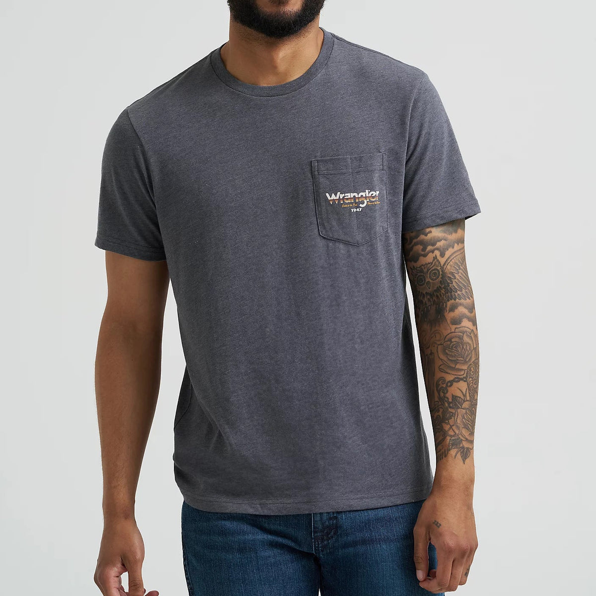 Wrangler Men's S/S Back Graphic Pocket T-Shirt in Charcoal