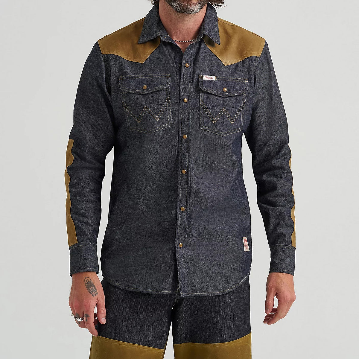Wrangler x Filson Men's L/S Two-Tone Adventure Western Snap Shirt in Indigo and Tan