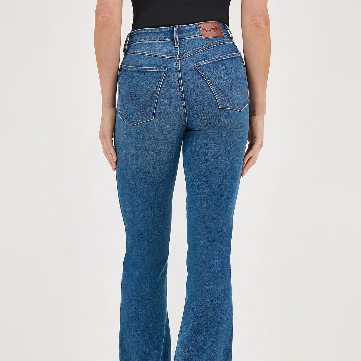 Wrangler Women's Bespoke High Rise Bootcut Jean in Regina