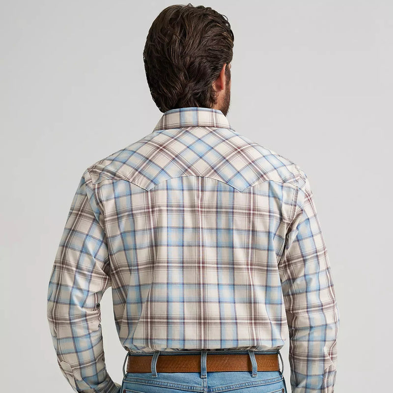 Wrangler Retro Men's L/S Sawtooth Pocket Plaid Western Snap Shirt in Historic Tan