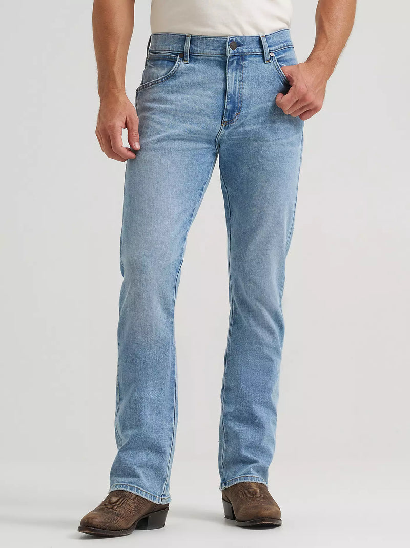 Wrangler Retro Men's Slim Fit Bootcut Jean in Cloverdale