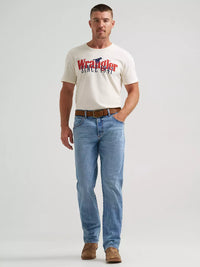 Wrangler Retro Men's Slim Fit Straight Leg Jean in Davey