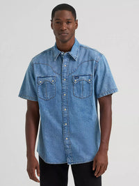Wrangler Men's S/S Vintage-Inspired Sculpted Yoke Denim Snap Shirt in Light Wash Denim