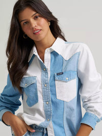 Wrangler Retro Women's Vintage Fit Pieced Denim Western Snap Shirt