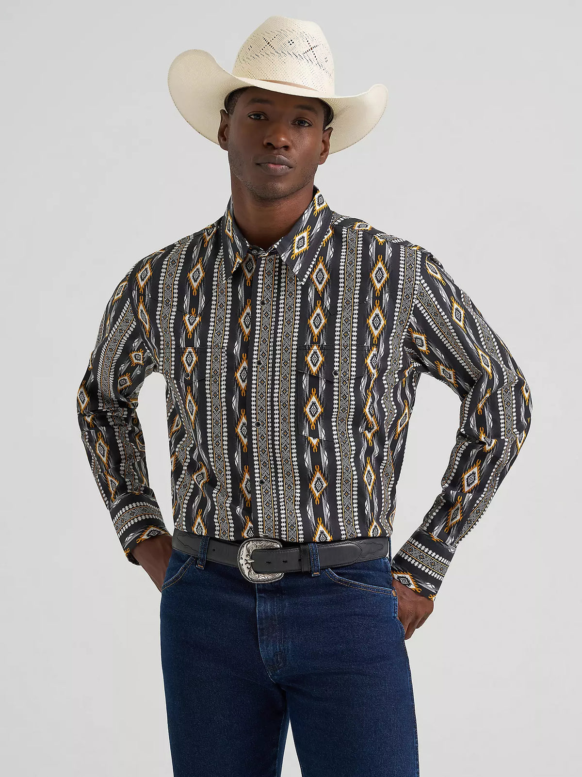 Wrangler Men's Checotah L/S Western Snap Shirt in Crow Black