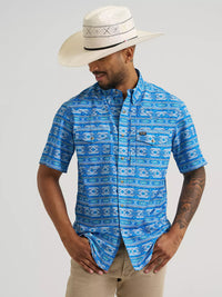 Wrangler All Terrain Gear Men's S/S Print Performance Snap Shirt in Cerulean