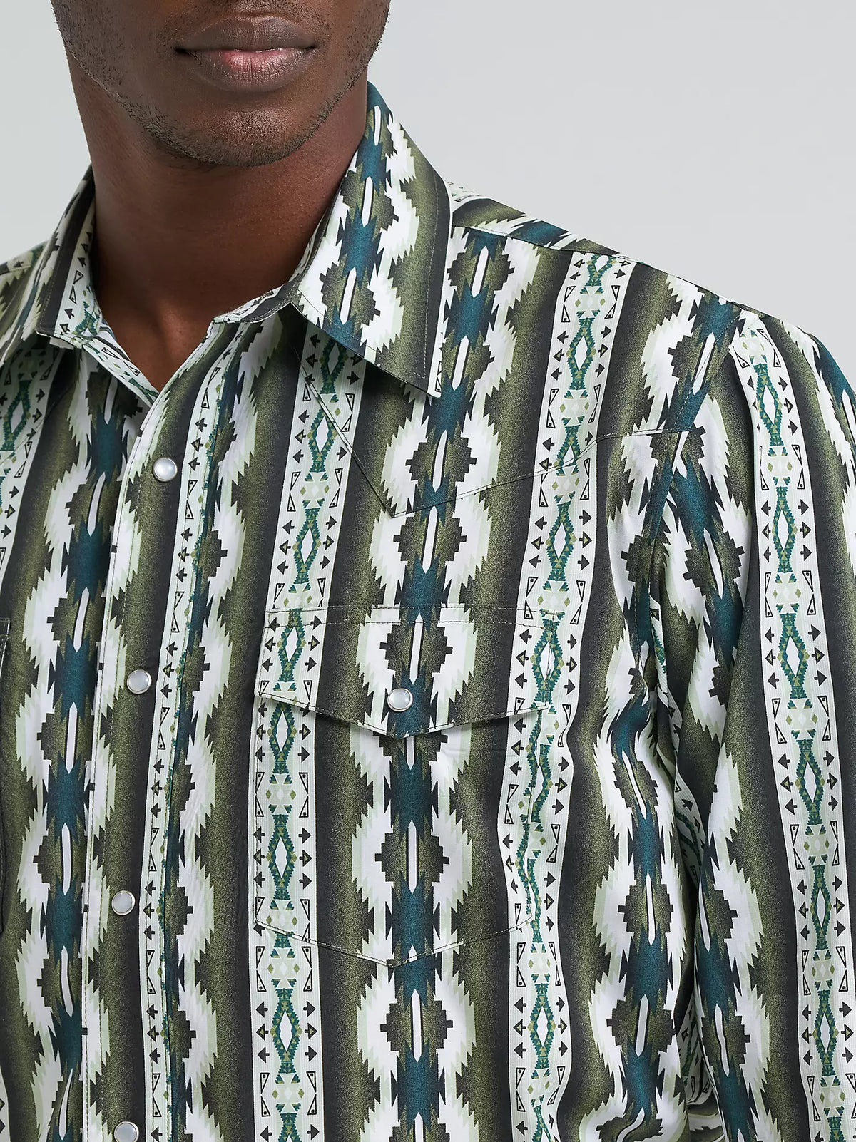 Wrangler Men's Checotah L/S Western Snap Shirt in Olivine Green