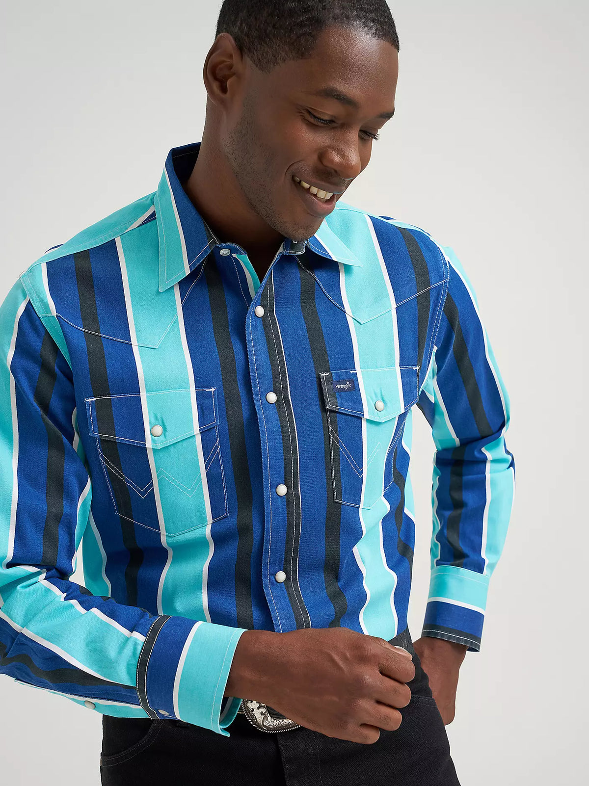 Wrangler Men's L/S Vintage Inspired Brushpopper Western Snap Work Shirt in Cobalt Storm